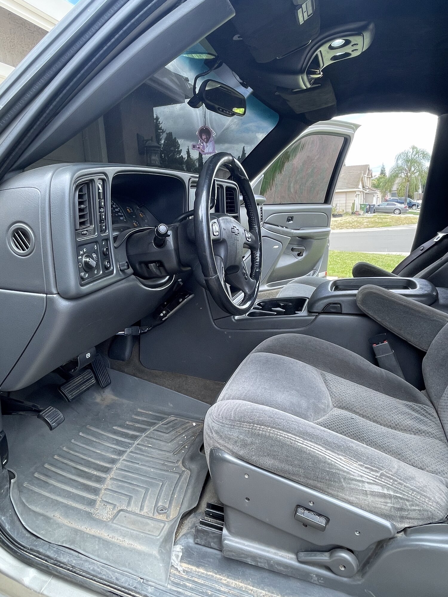 Clean dashboard and driver seat area