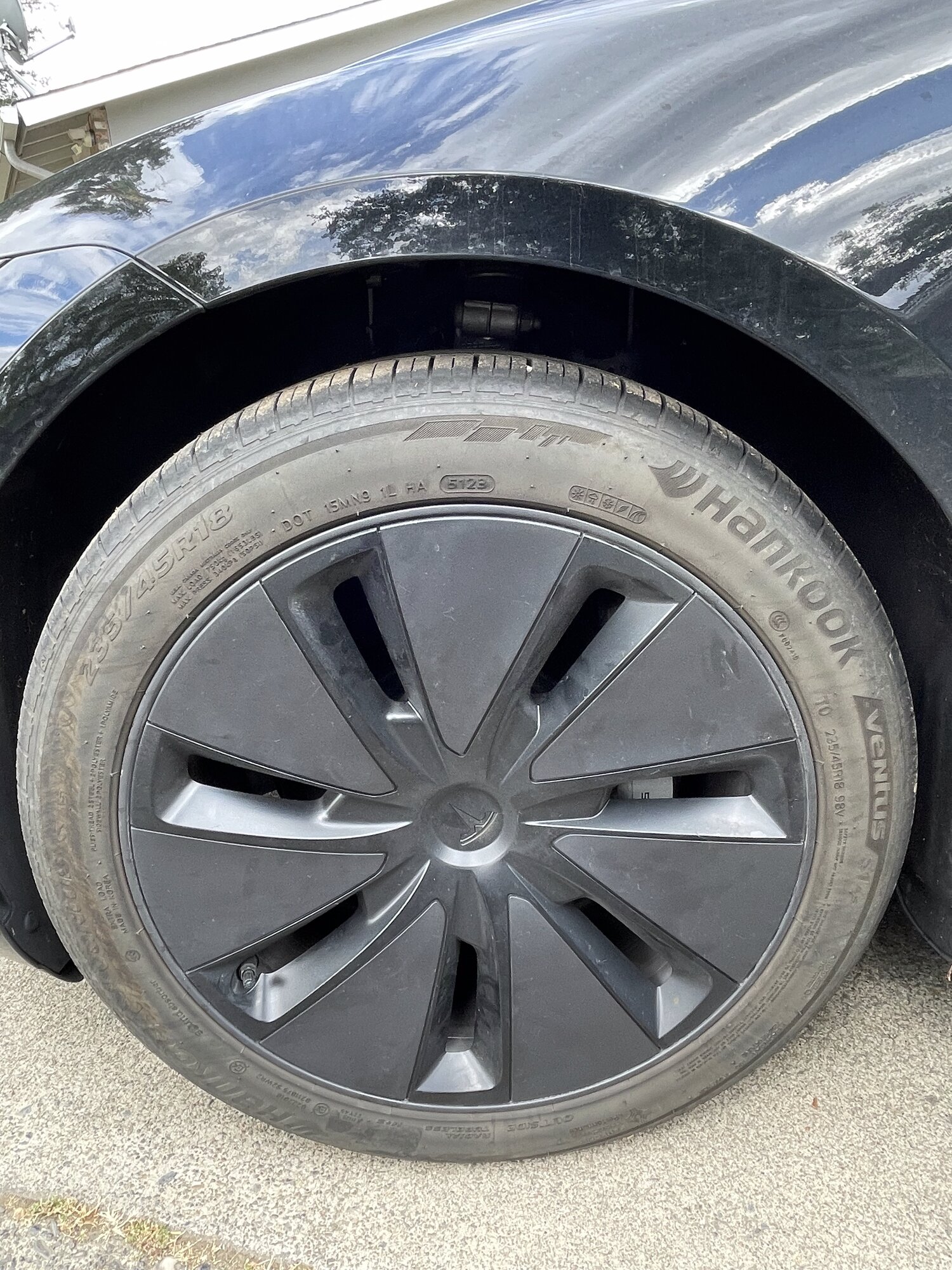 Wheel before exterior detailing